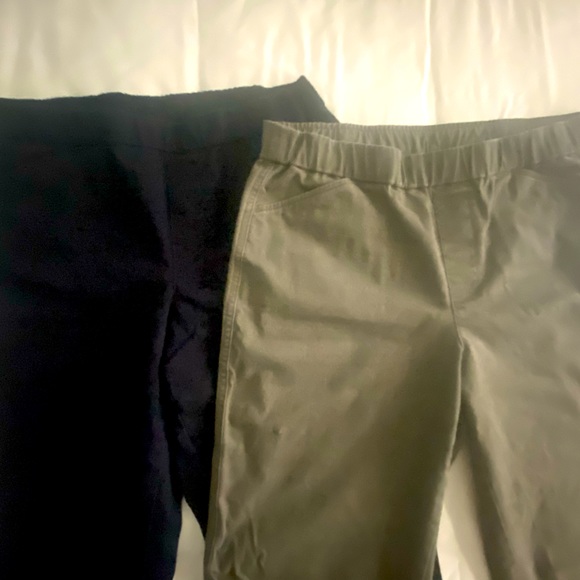 2 jeans, 2 chinos, and 1 slack - like new - Picture 10 of 14